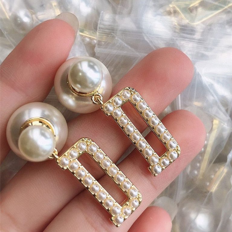 Fashion Imitation Pearl Letter Stud Earrings