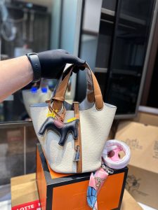 FashionReps Bags 04YAA1066
