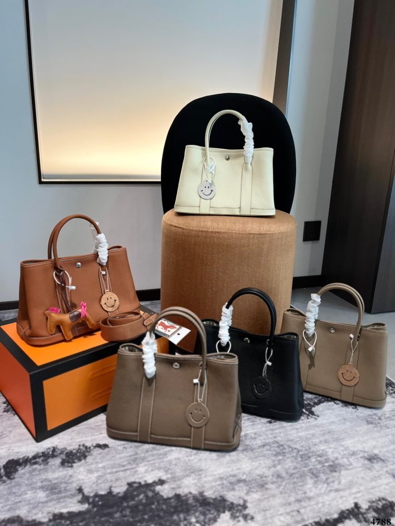 FashionReps Bags 04YAA1332