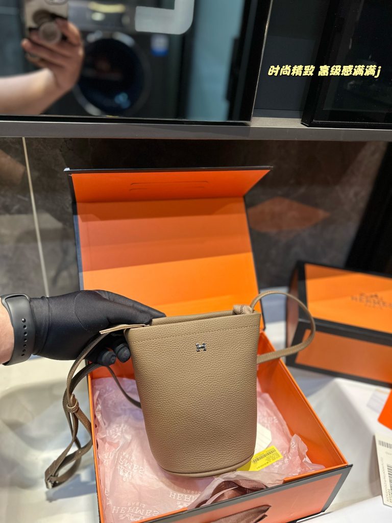 FashionReps Bags 04YAA318