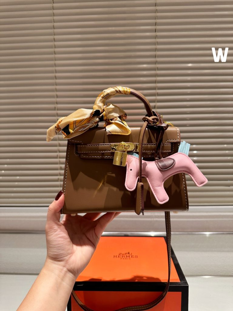 FashionReps Bags 04YAA435
