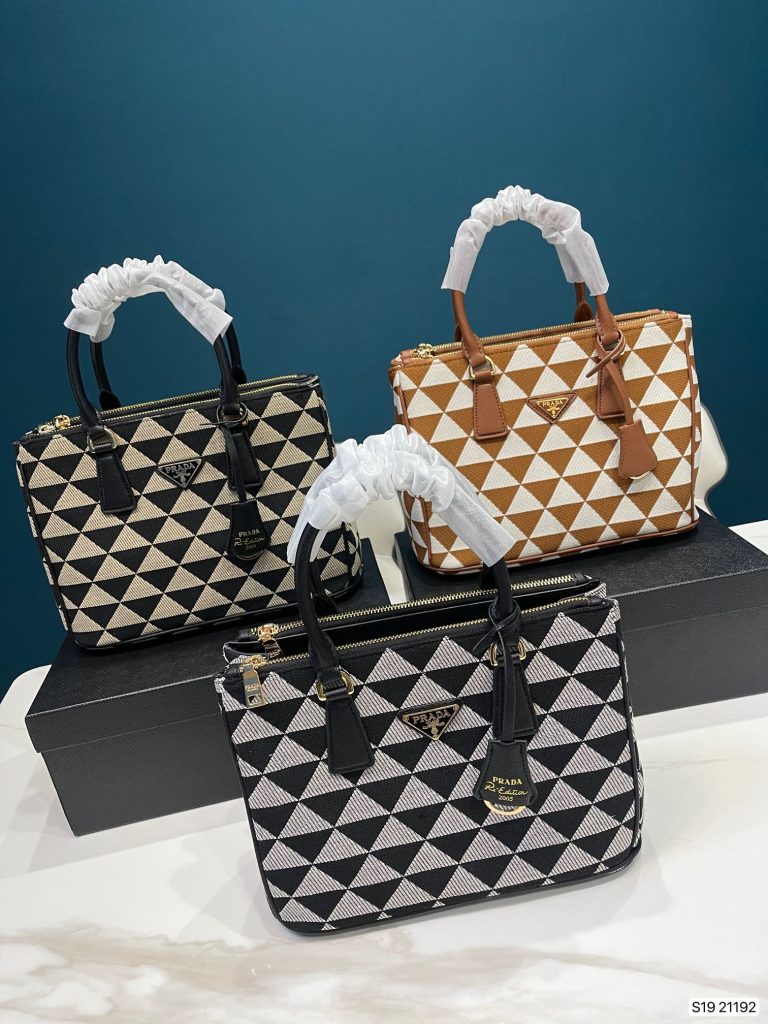 FashionReps Bags 05YAA17192