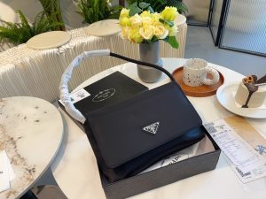 FashionReps Bags 05YAA17228