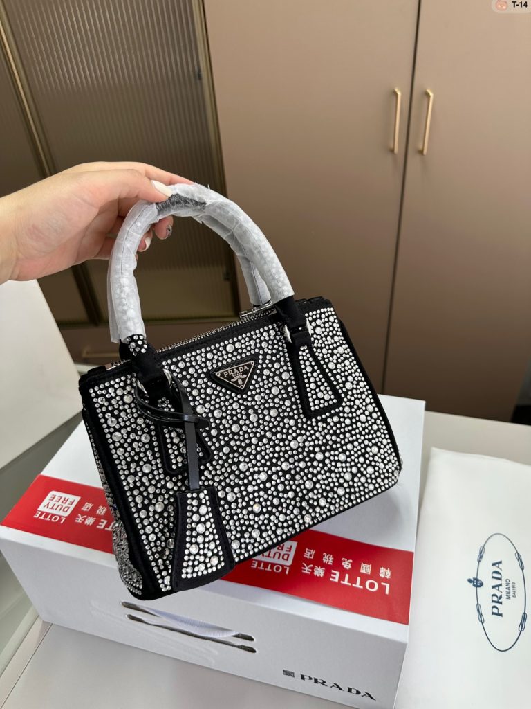 FashionReps Bags 05YAA17552