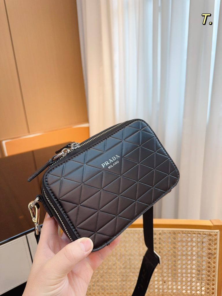 FashionReps Bags 05YAA18038