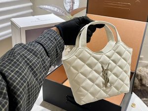 FashionReps Bags 05YAA1837