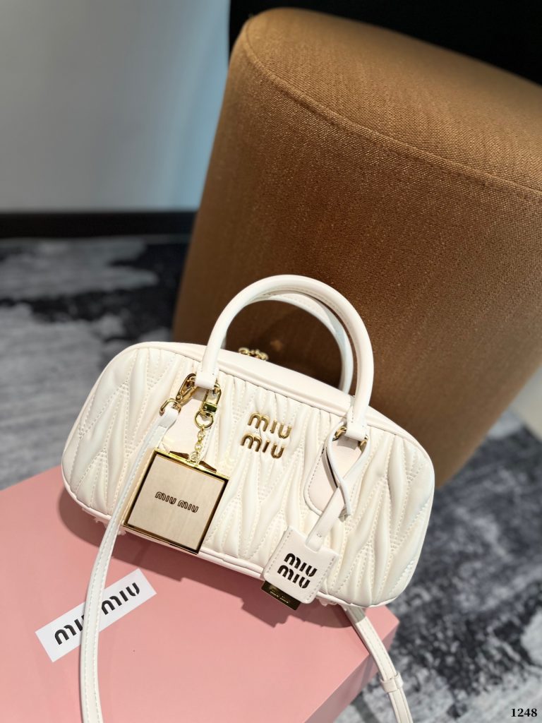 FashionReps Bags 06YAA16383