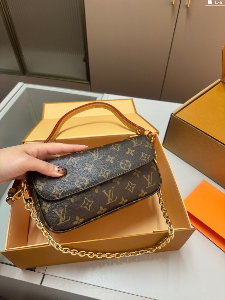 FashionReps Bags 07YAA12819