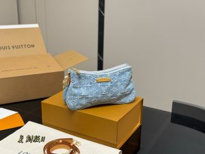 FashionReps Bags 09YAR7925