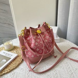 High-Quality Bucket Bag Women Fashion All-Match Drawstring Handbag Niche One-Shoulder Messenger Bag