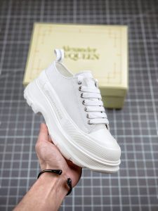 Replica Alexander McQueen Shoes 06OR01