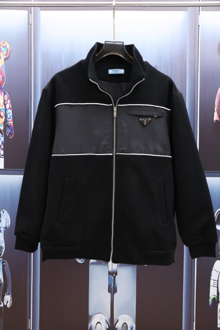 Replica Prada Clothes 01RA17